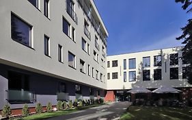 Carlsbad Inn Hotel & Apartments